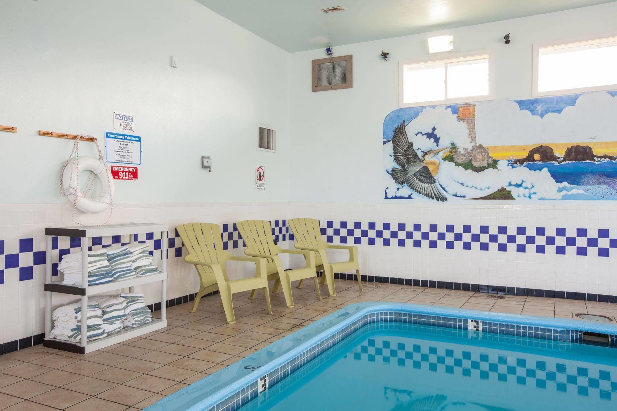 Surfside Resort Рокуэй-Бич Экстерьер фото